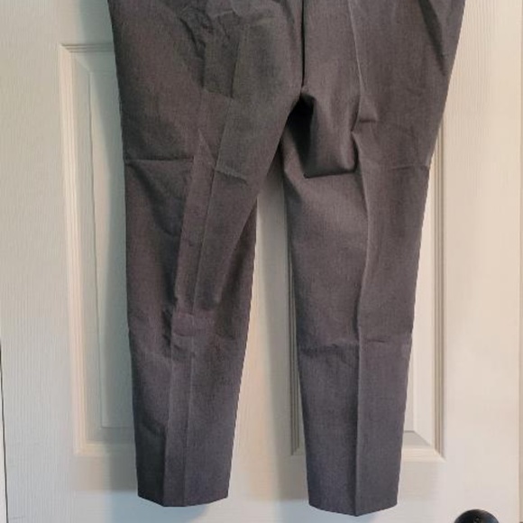 🟡 LOFT // Straight Leg Cigarette Pants NWT - Picture 5 of 5